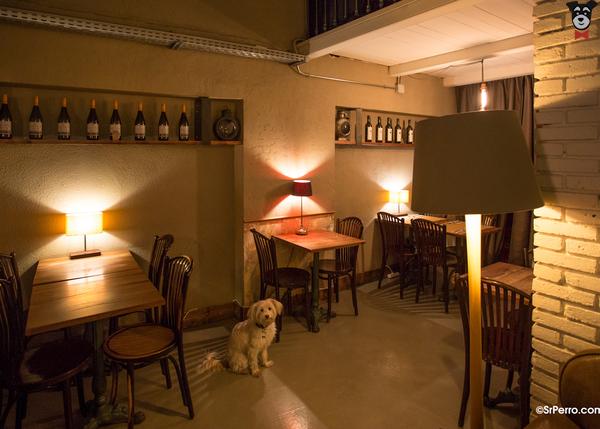 Bar Sant Pere  SrPerro.com, la guía para animales urbanos.