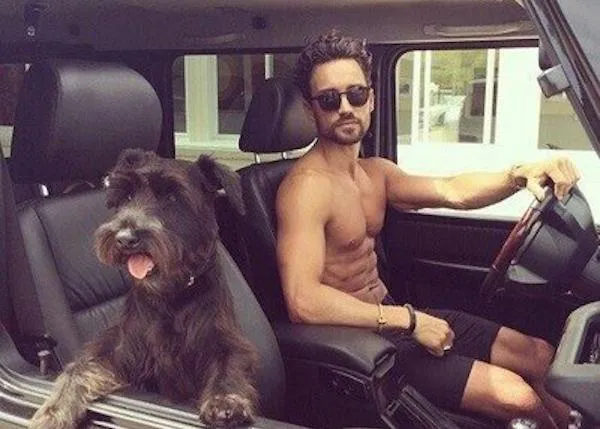 La última moda perruna en instagram: macizos con perro & canes millonarios