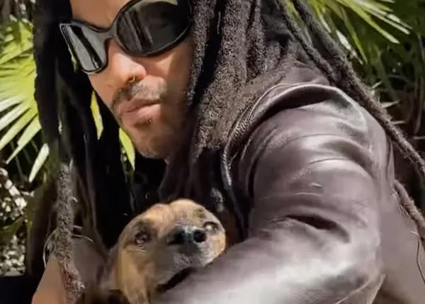 Lenny Kravitz promociona TK421, el primer single de su nuevo álbum, junto a sus perros