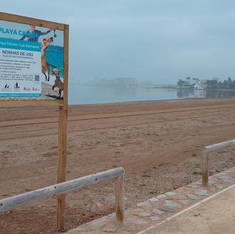 Las tres playas caninas de Cartagena ya están señalizadas: La …